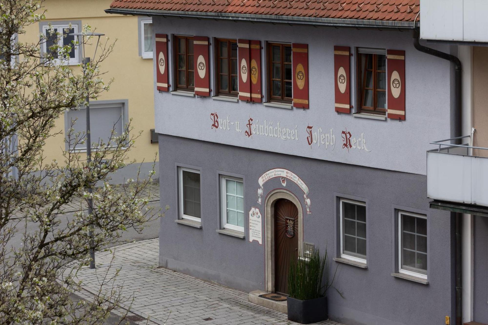 Storchennest - Schoenes, Ruhiges Apartment Mit Sonnenterrasse Tettnang Exterior foto